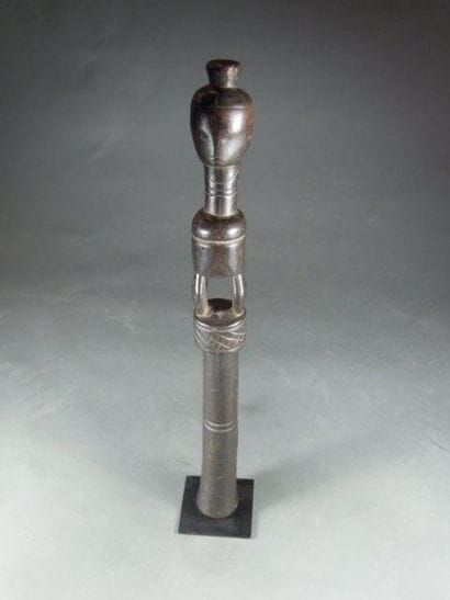 Pilon Côte d'Ivoire
Bois dur à patine noire
H....