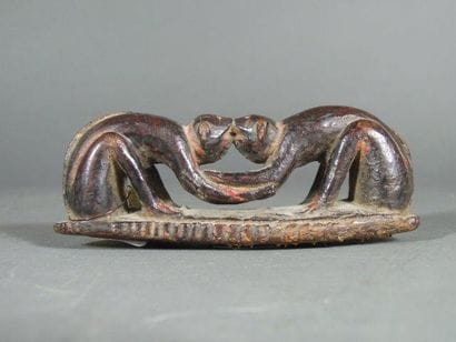 Râpe à coco, Batak
Bois à patine brune brillante,...