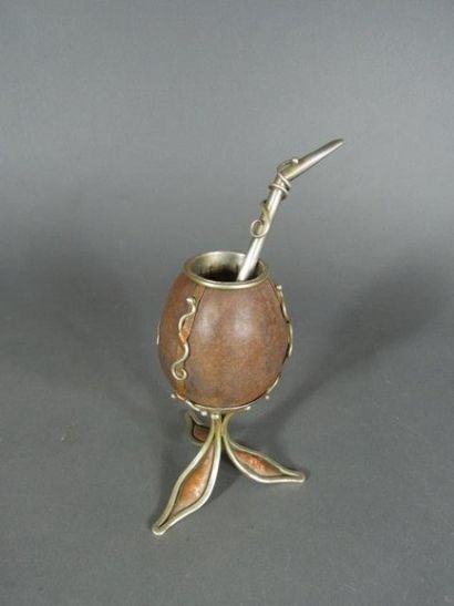 Tasse à matée, Argentine
Calebasse, métal
H....