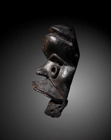 MASQUE DAN, BU GLÉ, CÔTE D'IVOIRE Bois dur...