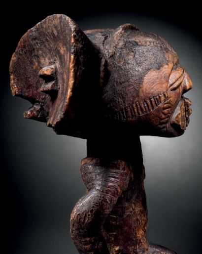 CHARME PINDA, ANGOLA Ivoire à patine miel
H....