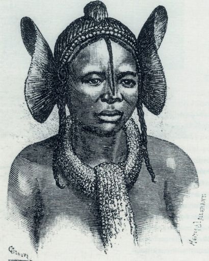 CHARME PINDA, ANGOLA Ivoire à patine miel
H....