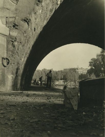 YANTCHEVSKY Nicolas SOUS LE PONT MARIE. PHOTOGRAPHIE...