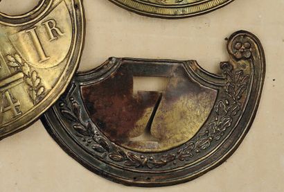 Soubassement de plaque de schako du 7e Régiment...