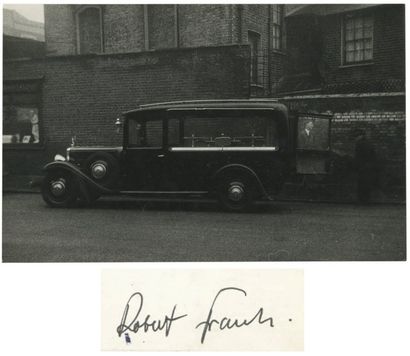 Robert Frank (1924)
Hearse, Belsize Crescent...