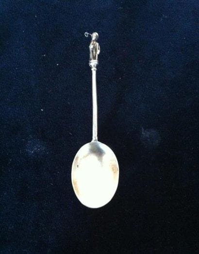 Cuillère en argent (poinçon apocryphe de...