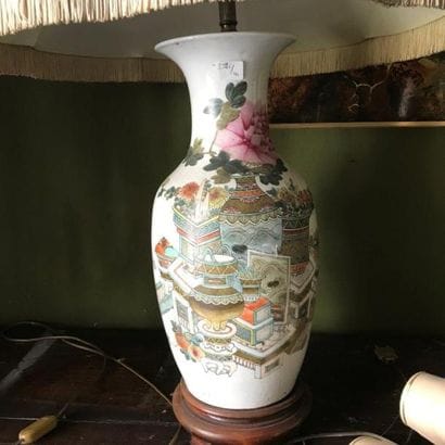 Pied de lampe en porcelaine de la Chine ...
