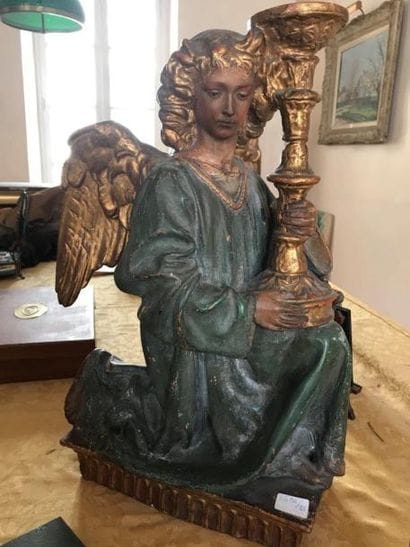 Pique cierges en bois polychrome figurant...