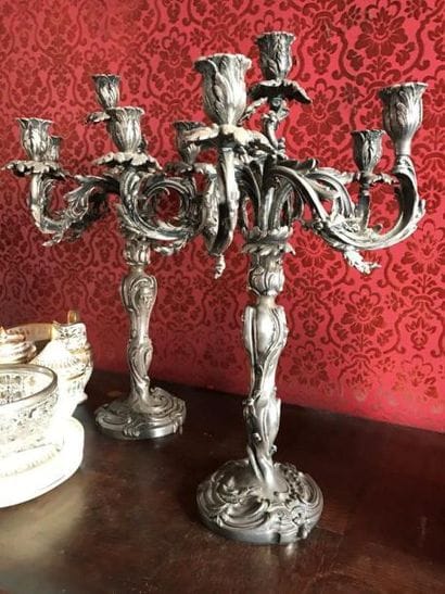 Paire de chandeliers en métal à 6 lumières...