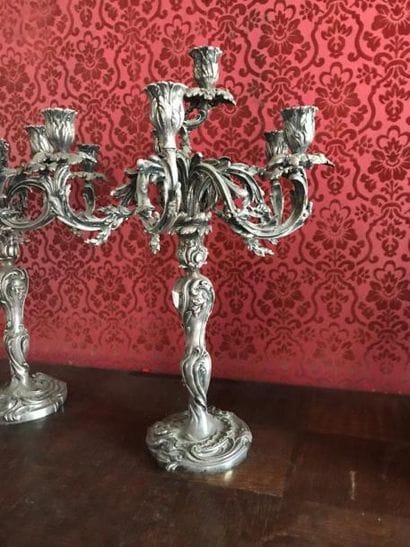 Paire de chandeliers en métal à 6 lumières...