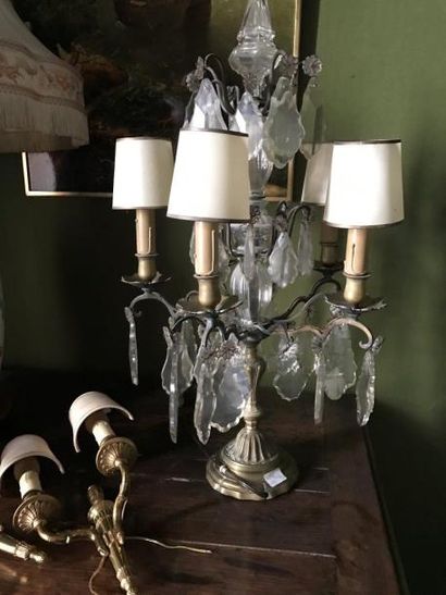 Paire de girandoles à 5 lumières en bronze...