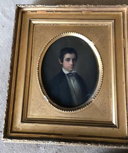 Ecole Française du XIXème

Portrait de jeune...