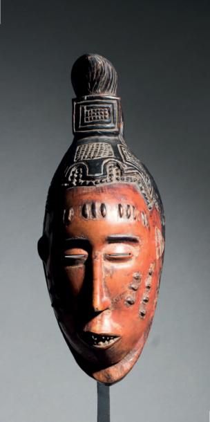 Masque gu Gouro, Côte d'Ivoire.
Bois dur...