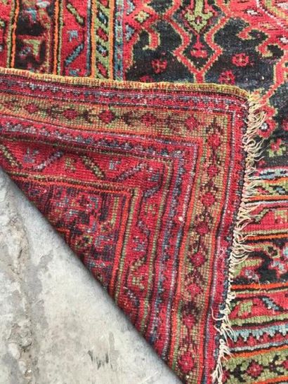 TURQUIE - KHORASSAN
Grand tapis à fond rouge...