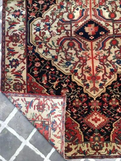 Tapis d'Orient
140x194 cm.
