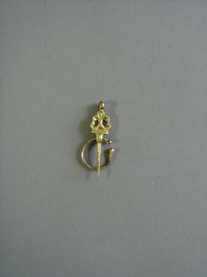 Petite fibule Argent doré L. 4,3 cm Poids...