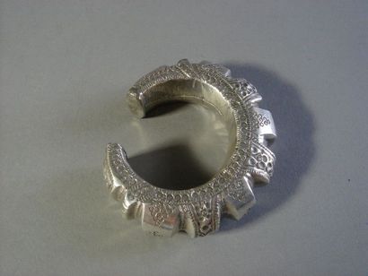 Bracelet, Oman
Argent
Diam. 8,5 cm
Poids...