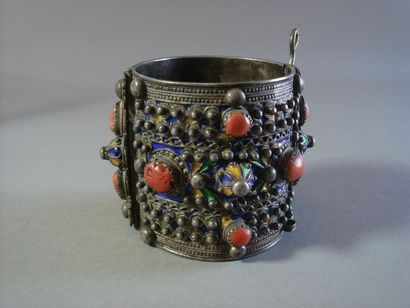 Bracelet manchette à charnière Benni Yenni,...