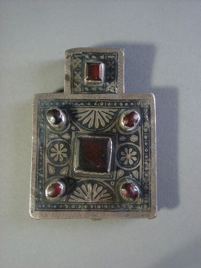 Pendentif Ida ou Zekri, Anti Atlas central,...