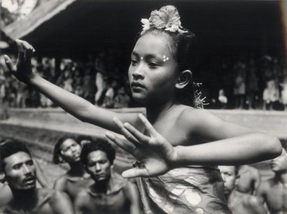 MARTIN André
DANSEUSE À BALI. Circa 1952...