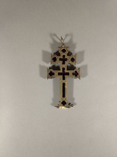 Croix pectorale En bronze patiné et gravé,...