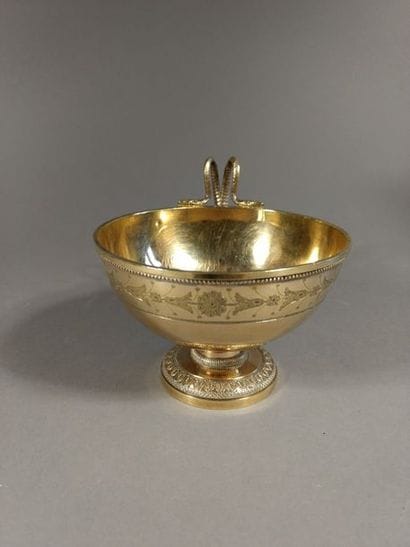 Coupe en vermeil Sur piédouche, la prise...