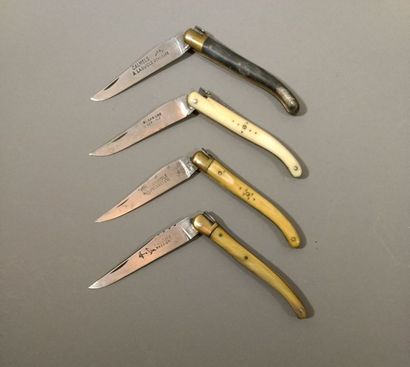 LAGUIOLE - Ensemble de quatre couteaux pliants...