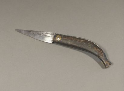 Couteau pliant, plein manche courbe en corne,...