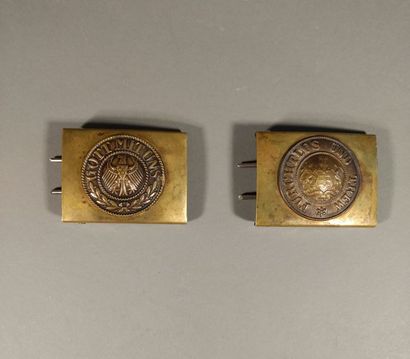 Deux boucles de ceinture de l armée allemande...