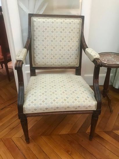 Paire de fauteuils à la reine En bois naturel,...