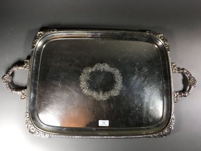 Plateau en argent anglais 800°°°
Décor de...