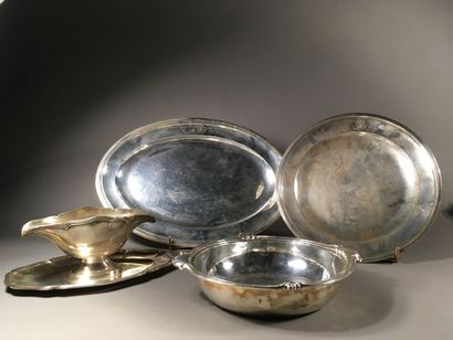 Ensemble d'un plat ovale en argent 800°°°...