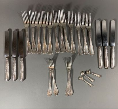 Ensemble de couverts en argent 925°°° comprenant:
-...