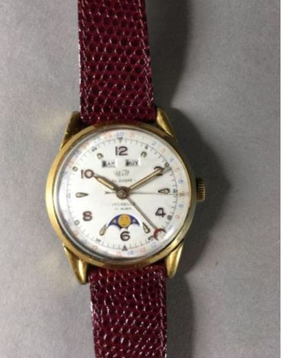 WITT
Montre plaquée or (forte usure au placage)
Chiffres...