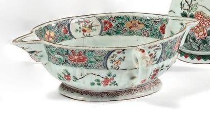 CHINE Époque Kangxi (1662-1722)
Saucière...
