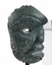 Masque funéraire, profil d'homme
Culture...