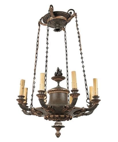 Lustre en métal laqué et bronze doré.
Modèle...