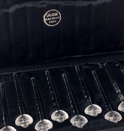 LALIQUE FRANCE

Coffret de dix fouets à champagne...