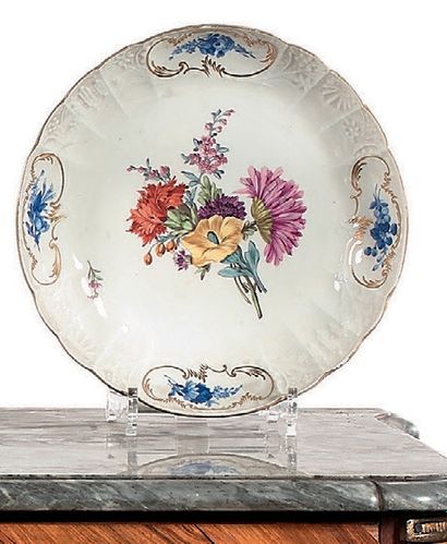 MEISSEN

Paire de compotiers ronds en porcelaine...