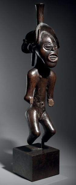 Statue Tshokwe, Style du pays d'origine,...