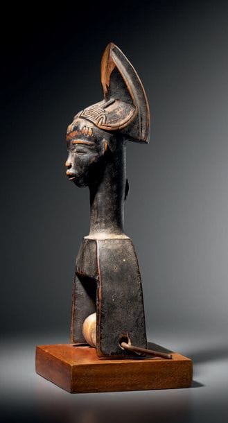 Poulie Gouro, Côte d'Ivoire
Bois à patine...