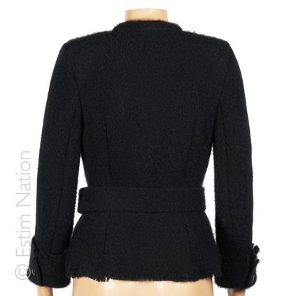 CHANEL (2017)
VESTE en cachemire et soie...