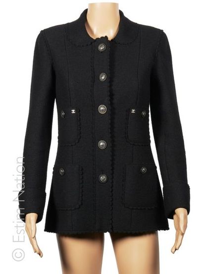 CHANEL (Pre Fall 2014 Collection Métiers...