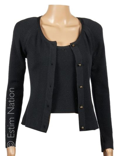 CHANEL (Identification 1999)
TWIN SET en...