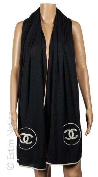 CHANEL
ETOLE en jersey cachemire et soie...