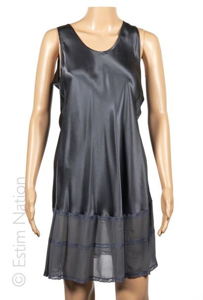 VIVIS, SYLVIE ROST
ENSEMBLE en satin de soie...