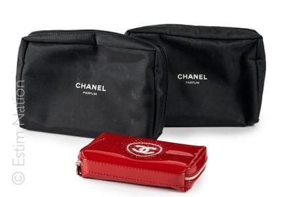 CHANEL BEAUTE, CHANEL PARFUMS
TROUSSE en...