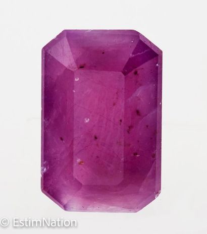RUBIS 7.14 CARAT 
Octagonal ruby size with...