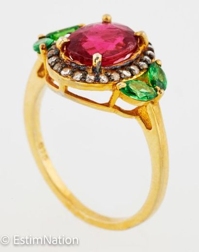 BAGUE VERMEIL RUBIS TSAVORITES TOPAZES BLANCHES...