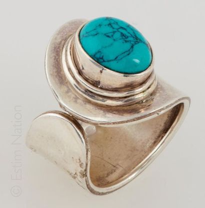 BAGUE TURQUOISE
925/°° silver ring centered...